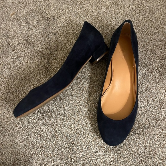 J.Crew Suede Navy Blue Ballet flats with heel - Picture 4 of 8